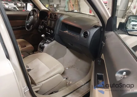 2017 Jeep Patriot Latitude 4X4 из США, поврежденный, VIN 1C4NJRFB1HD153619